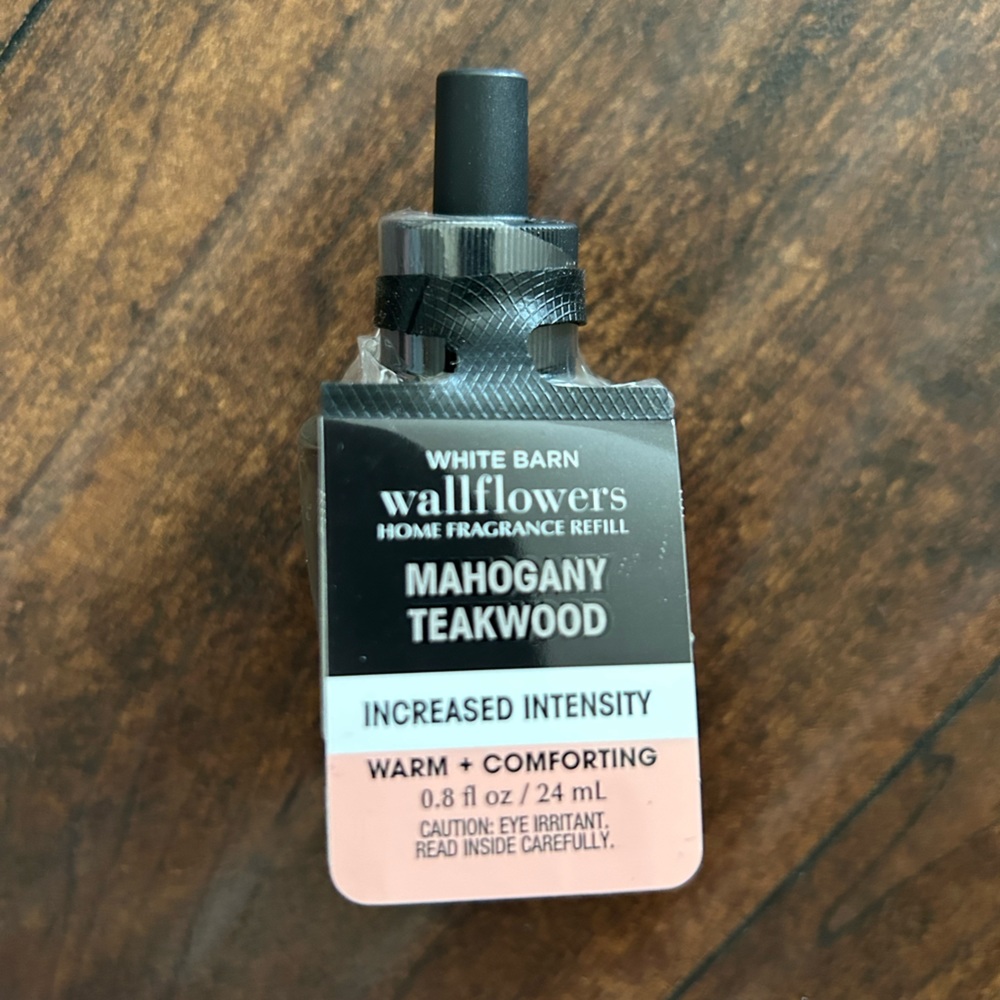 Mahogany Teakwood Bath & Body Works Wallflower